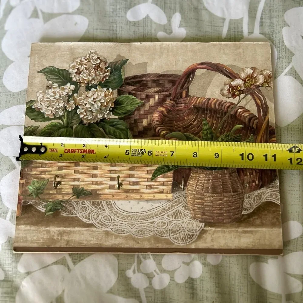 VTG Cottagecore Wicker Basket Cactus Floral Wall Hook Sign